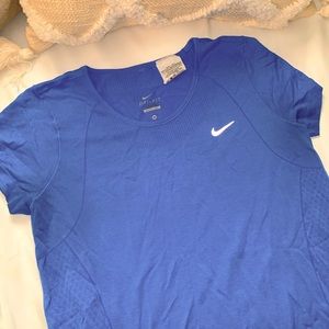 Nike Dri-fit top